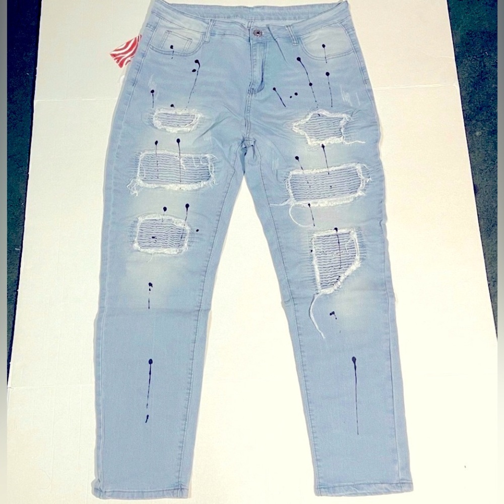 NWT GUYS DISTRESS RIBBED KNEE JEANS SIZE 36"